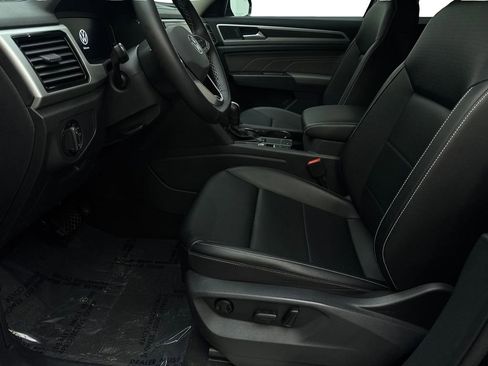 Used 2022 Volkswagen Atlas SE w/ Panoramic Sunroof Package FWD image 26