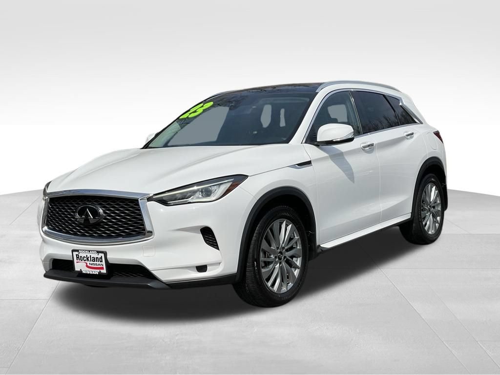 Used 2023 INFINITI QX50 Luxe AWD/4WD image 2