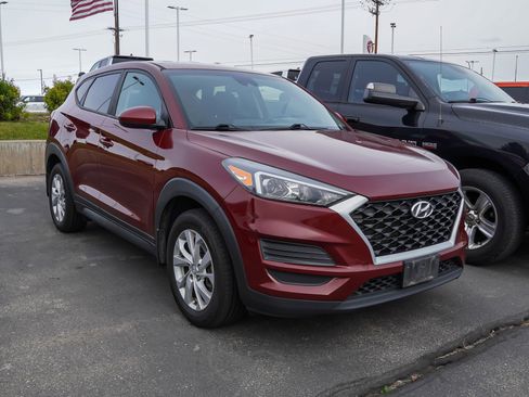 Used 2019 Hyundai Tucson SE AWD/4WD image 2