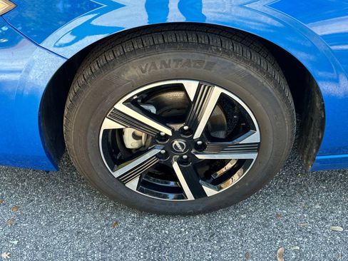 Used 2024 Nissan Sentra SV image 23