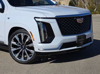 New 2026 Cadillac Escalade Luxury w/ Touring Package video 2