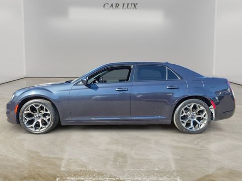 Used 2018 Chrysler 300 S image 2