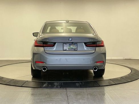New 2026 BMW 330i xDrive Sedan w/ Convenience Package AWD/4WD image 4