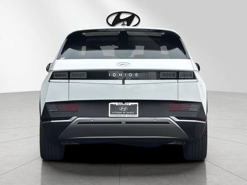 Certified 2024 Hyundai Ioniq 5 SEL RWD image 4