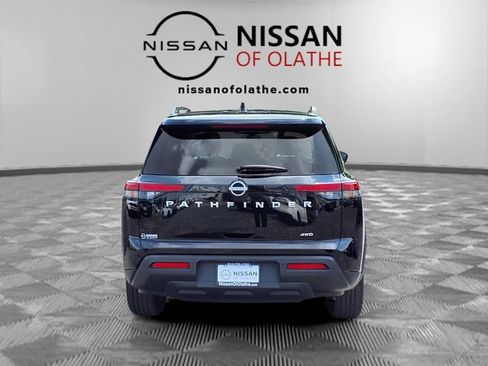 Used 2025 Nissan Pathfinder SV AWD/4WD image 28