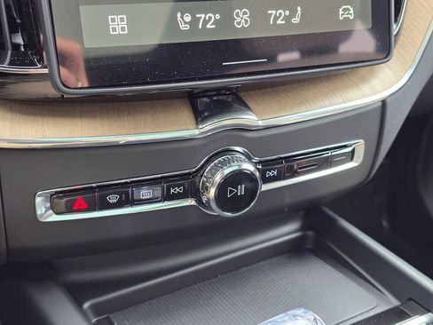 New 2026 Volvo XC60 T8 Plus w/ Protection Package Premier image 26