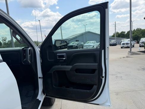 Used 2018 Chevrolet Silverado 2500 LT AWD/4WD image 52