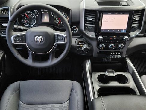 Used 2025 RAM 1500 Lone Star image 28