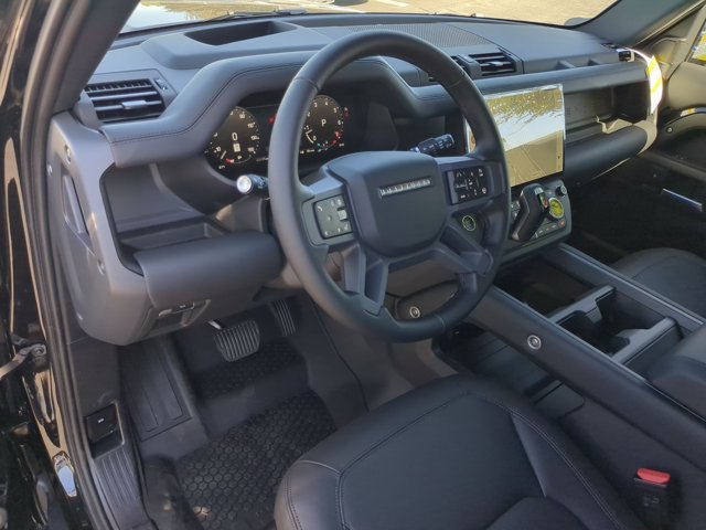 New 2026 Land Rover Defender 110 X-Dynamic SE AWD/4WD image 3