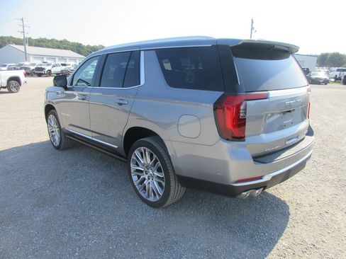 New 2026 GMC Yukon Denali w/ Denali Reserve Package AWD/4WD image 6