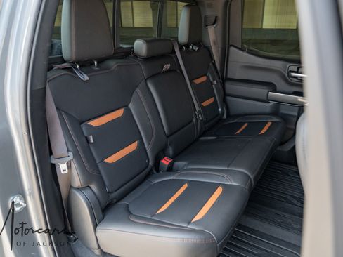 Used 2019 GMC Sierra 1500 AT4 w/ AT4 Premium Package AWD/4WD image 12