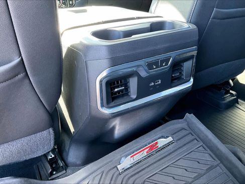Used 2022 Chevrolet Silverado 1500 LTZ image 32