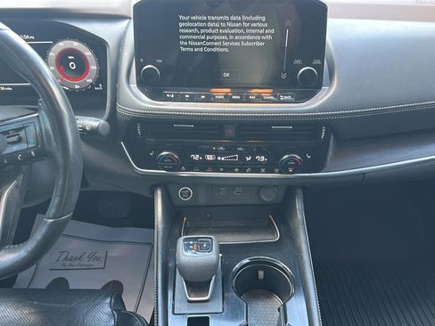 Used 2023 Nissan Rogue Platinum w/ Platinum Premium Package FWD image 12
