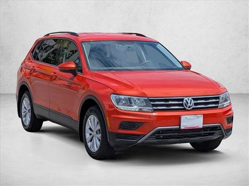 Used 2018 Volkswagen Tiguan S FWD image 3
