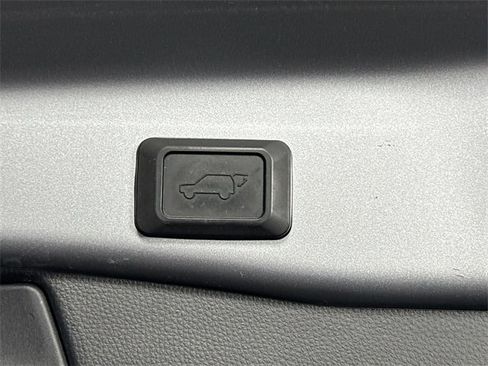 Used 2021 Toyota RAV4 Limited image 42