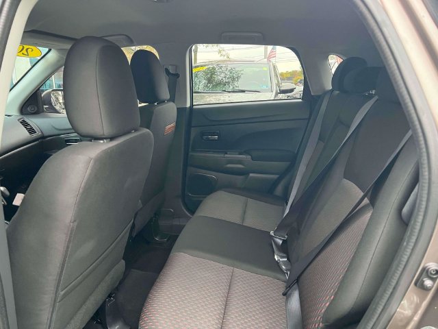 Used 2017 Mitsubishi Outlander Sport LE FWD image 16