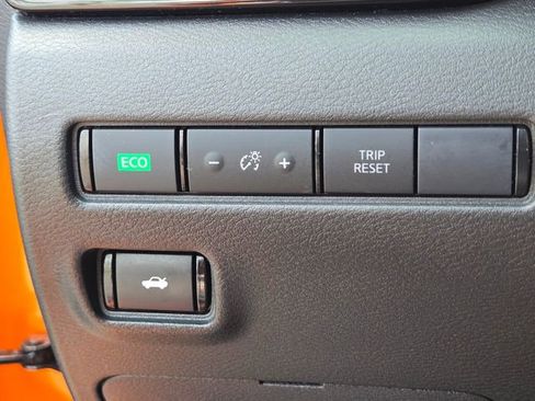 Used 2020 Nissan Sentra SR FWD image 35