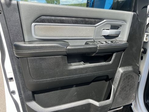 Used 2022 RAM 2500 Big Horn image 22