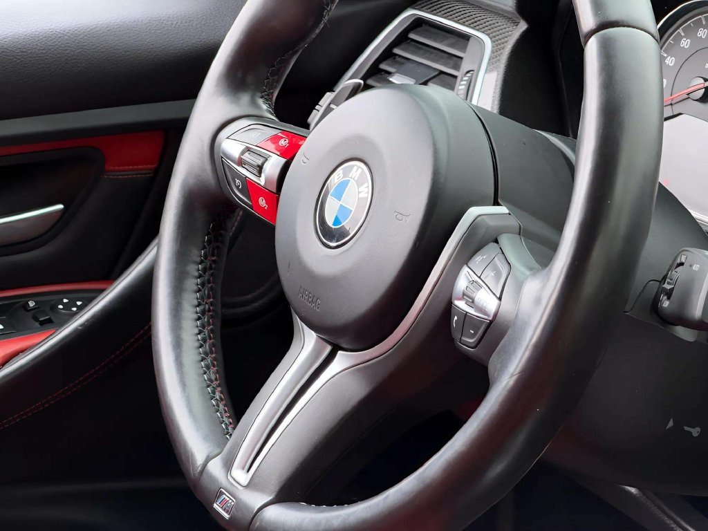 Used 2018 BMW M3 RWD image 15