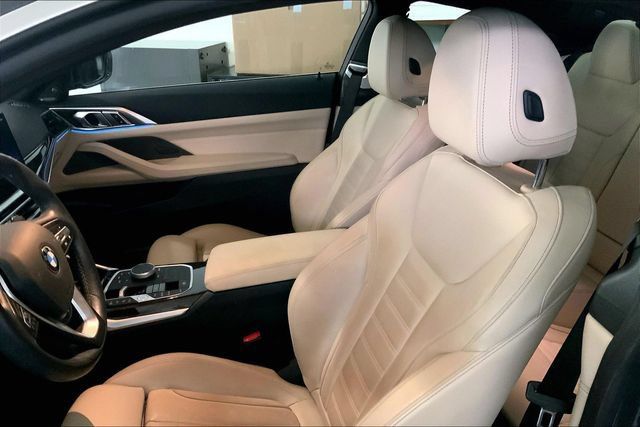 Used 2024 BMW 430i Coupe w/ Premium Package RWD image 11