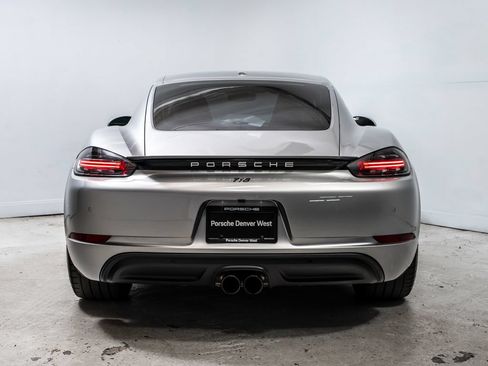 Used 2024 Porsche 718 Cayman RWD image 6