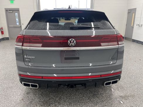 New 2026 Volkswagen Atlas Cross Sport SEL Premium R-Line AWD/4WD image 4