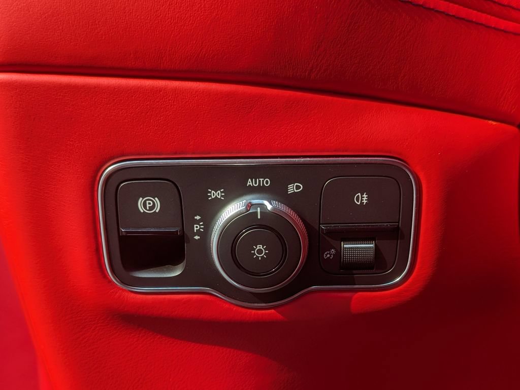 Used 2023 Aston Martin DBX 707 AWD/4WD image 18