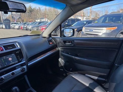Used 2015 Subaru Outback 3.6R Limited image 26