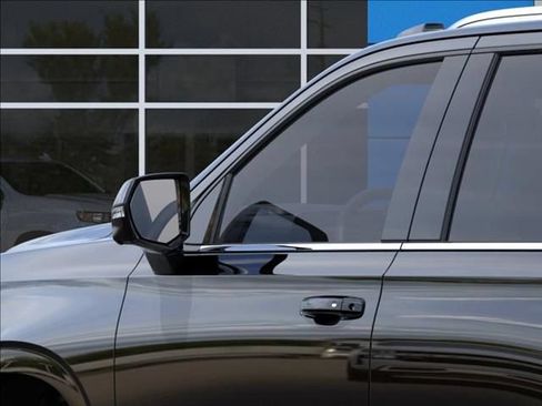 New 2026 Chevrolet Tahoe LT w/ Comfort Package AWD/4WD image 12