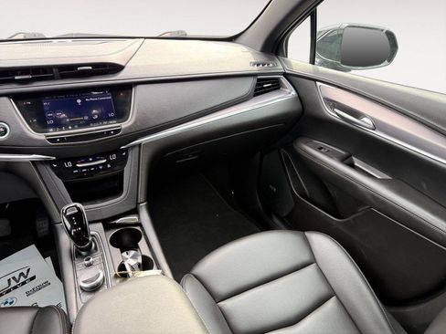 Used 2022 Cadillac XT5 Luxury AWD/4WD image 12