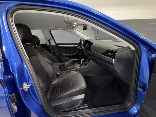 Used 2023 Volkswagen Jetta SE FWD image 15