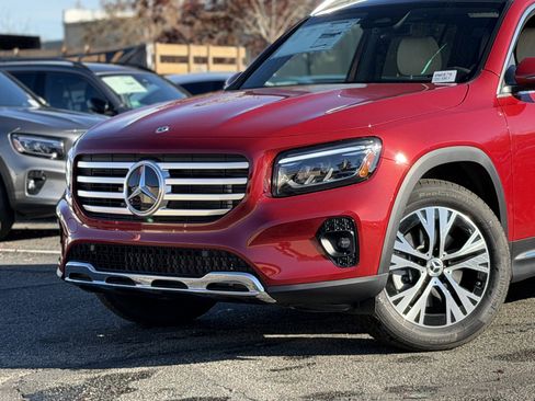 New 2026 Mercedes-Benz GLB 250 image 3