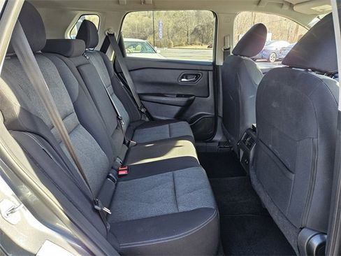 Used 2024 Nissan Rogue SV image 15