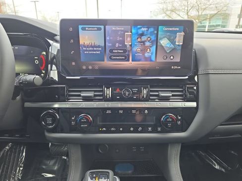 New 2026 Nissan Pathfinder Platinum image 27