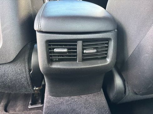 Used 2019 Dodge Challenger SXT w/ Driver Convenience Group RWD image 18
