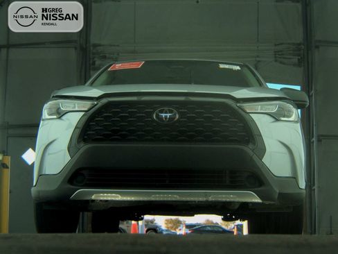 Used 2023 Toyota Corolla Cross L image 8