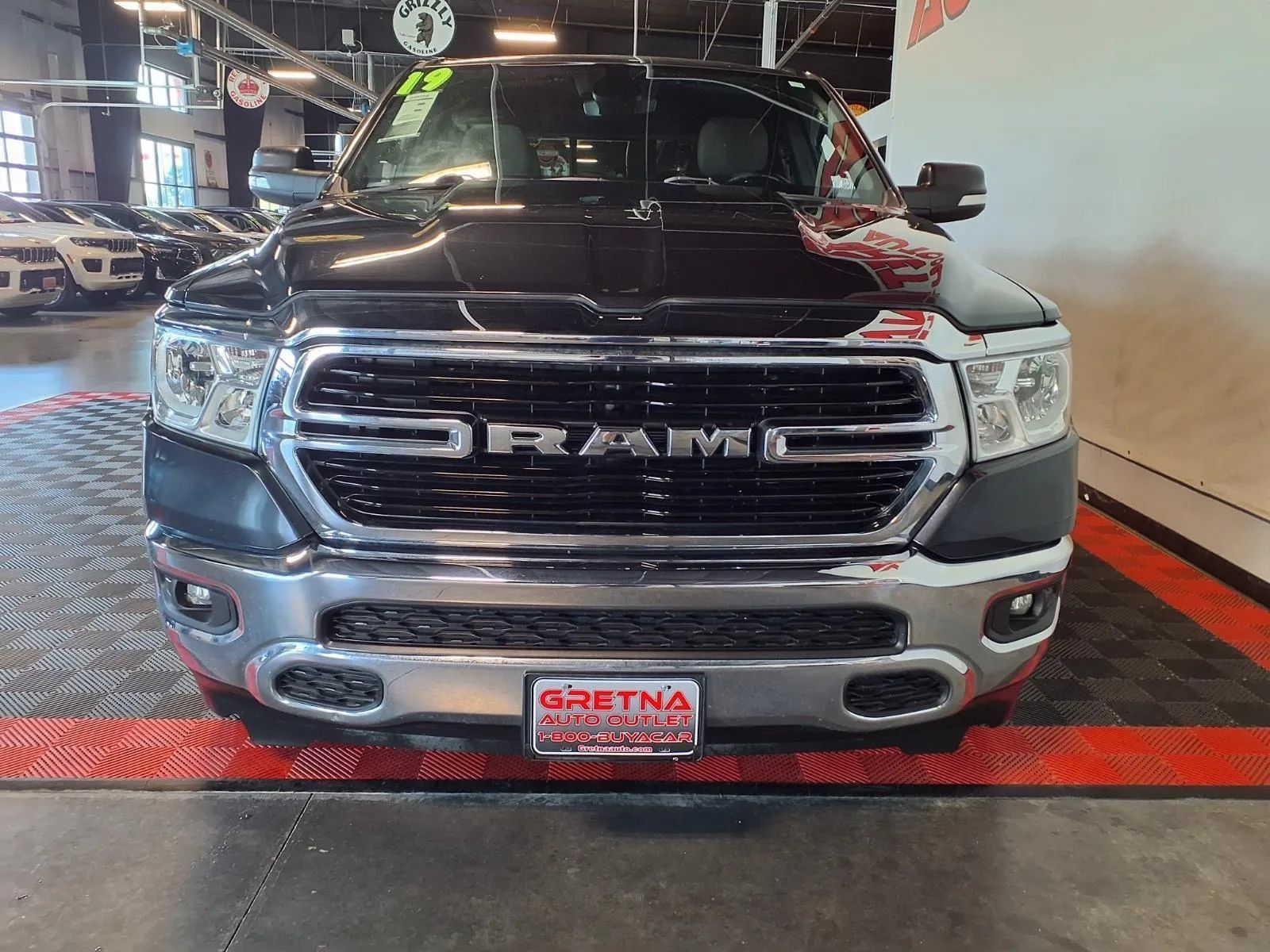 Used 2019 RAM 1500 Big Horn AWD/4WD image 3