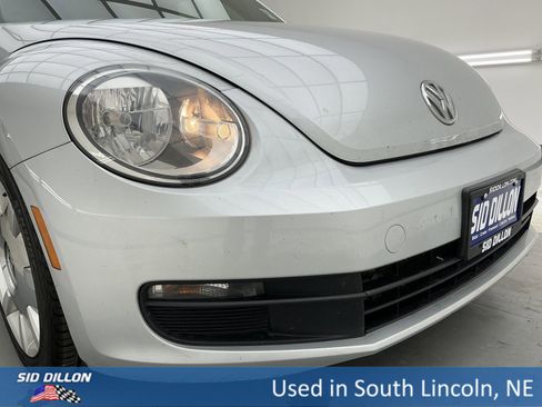 Used 2012 Volkswagen Beetle 2.5 image 24