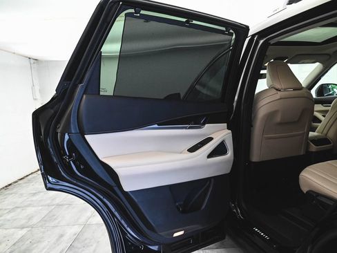 Used 2023 INFINITI QX60 Sensory w/ Cargo Package AWD/4WD image 11