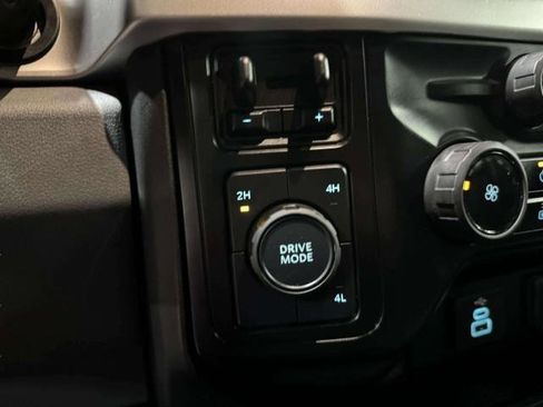 Used 2025 Ford F250 XLT AWD/4WD image 36