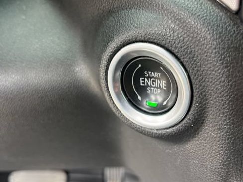 Used 2021 GMC Sierra 1500 SLT AWD/4WD image 23