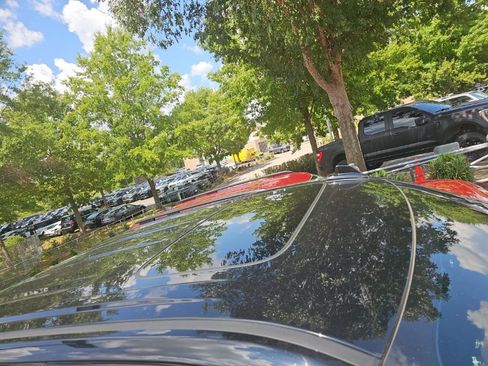 Used 2021 GMC Sierra 1500 AT4 w/ AT4 Premium Package AWD/4WD image 8