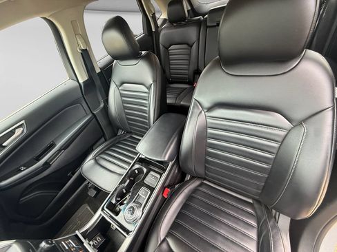 Used 2019 Ford Edge SEL w/ Equipment Group 201A AWD/4WD image 22