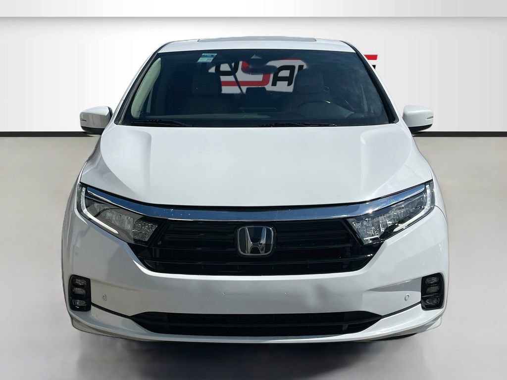 Used 2024 Honda Odyssey Touring image 2