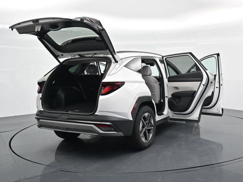 Used 2025 Hyundai Tucson SEL FWD image 38
