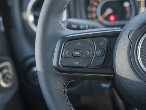 New 2025 Jeep Gladiator Sport w/ Premium Package image 30