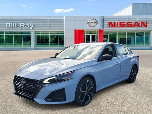 New 2025 Nissan Altima 2.5 SR w/ SR Premium Package image 2