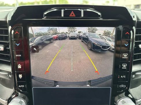 Used 2023 RAM 1500 Big Horn AWD/4WD image 33