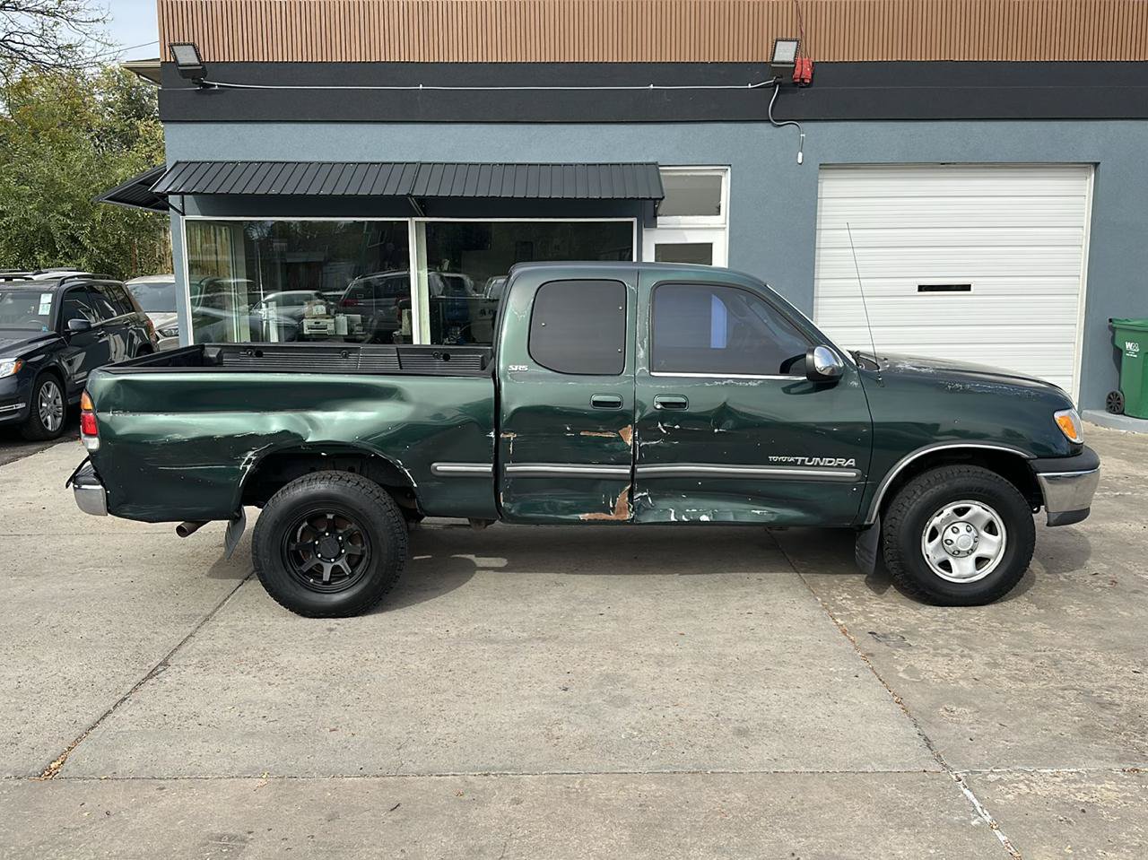 Used 2000 Toyota Tundra SR5 RWD image 2