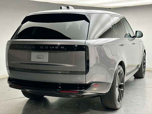 Used 2025 Land Rover Range Rover SE AWD/4WD image 13